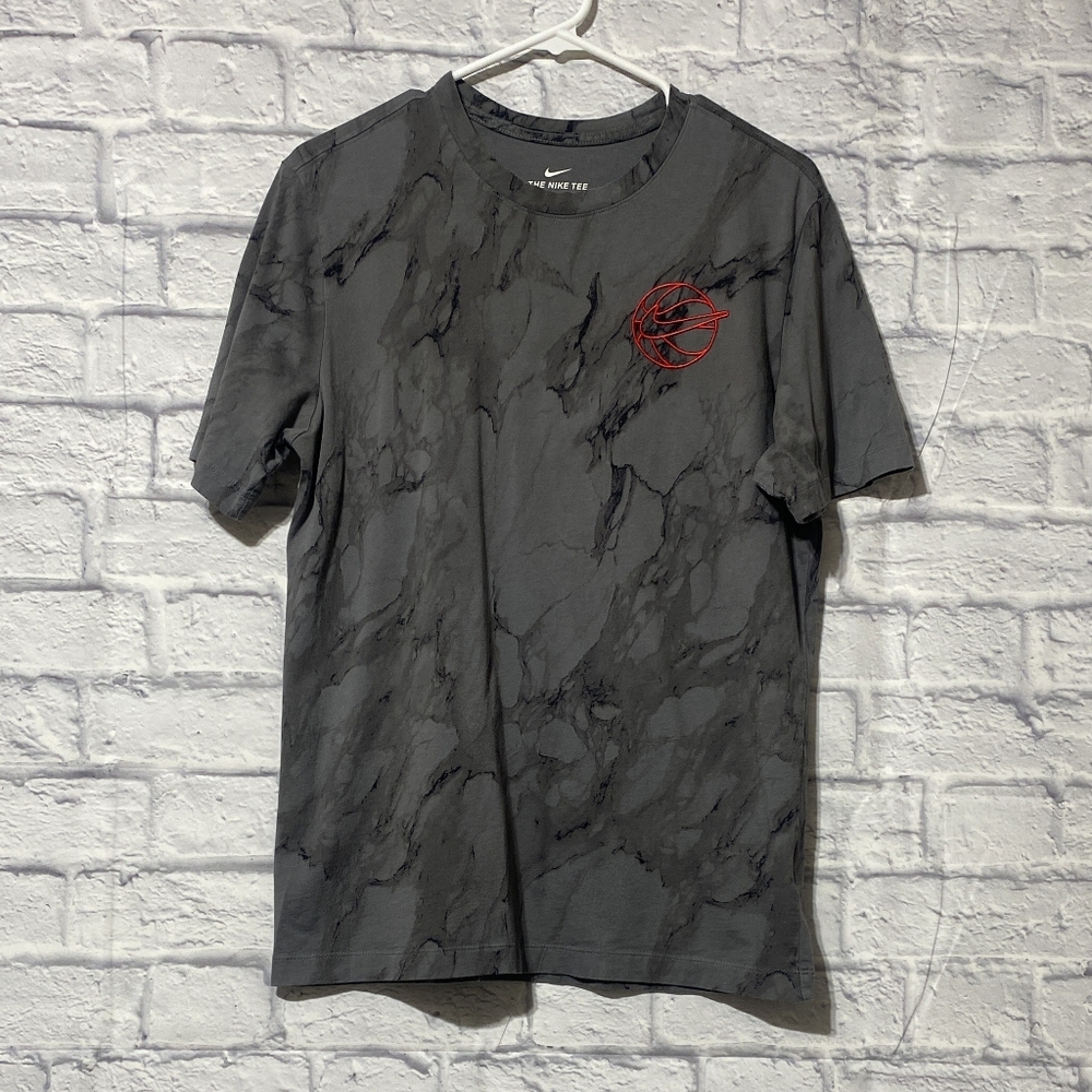Nike Charcoal and Red Men's Short Sleeve Tee